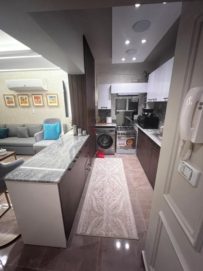 Luxury Flat With Garden And Private Entrance شقة فاخرة بحديقة و مدخل خاص Cairo Exterior photo