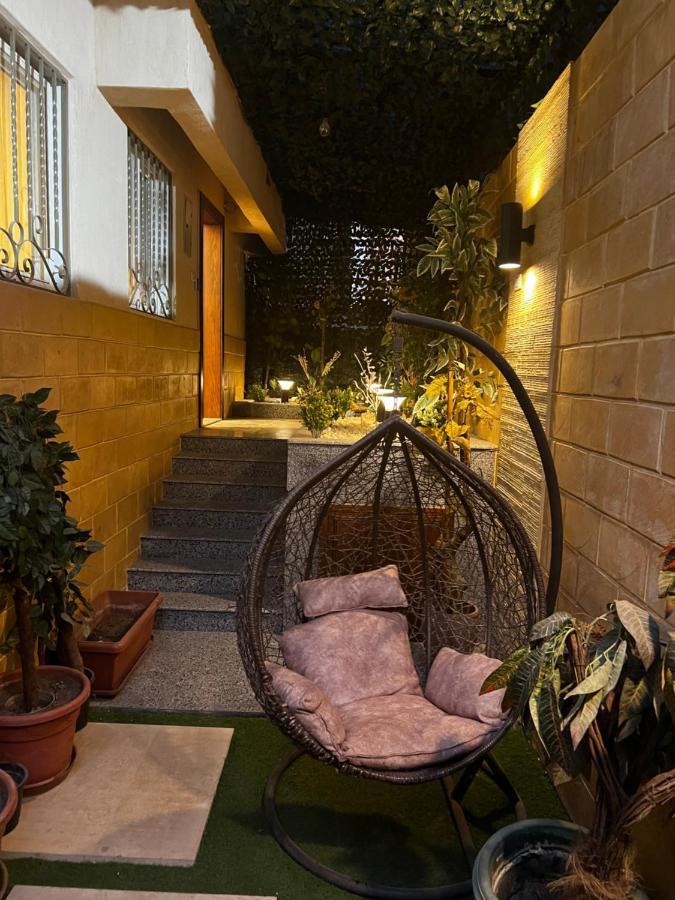 Luxury Flat With Garden And Private Entrance شقة فاخرة بحديقة و مدخل خاص Cairo Exterior photo