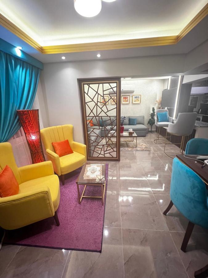 Luxury Flat With Garden And Private Entrance شقة فاخرة بحديقة و مدخل خاص Cairo Exterior photo
