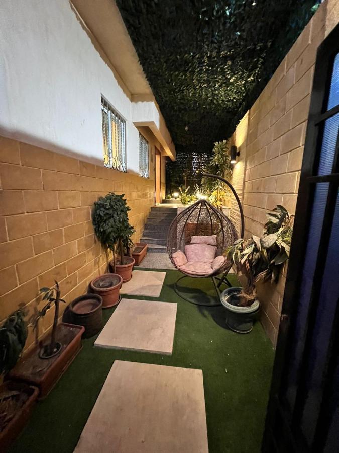 Luxury Flat With Garden And Private Entrance شقة فاخرة بحديقة و مدخل خاص Cairo Exterior photo